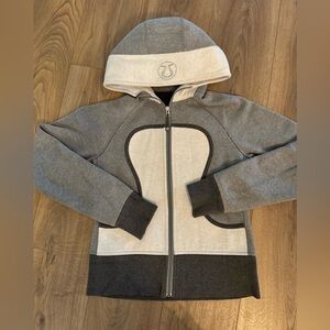 LULULEMON SCUBA HOODIE - size XS - S